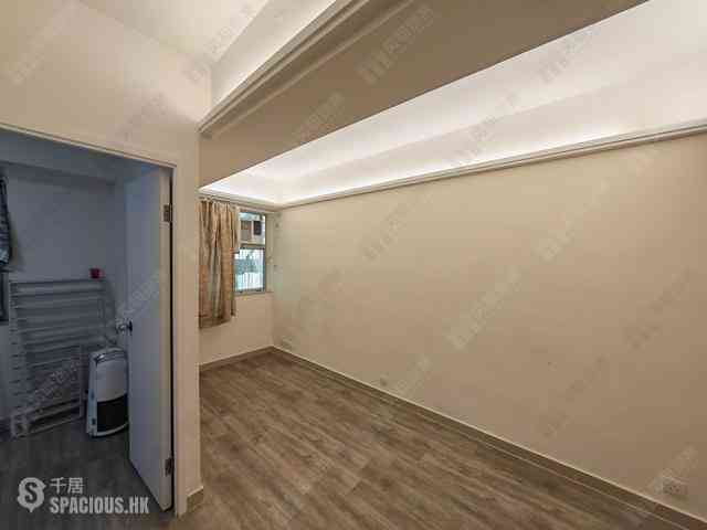 Central - Yuen Ming Building 05