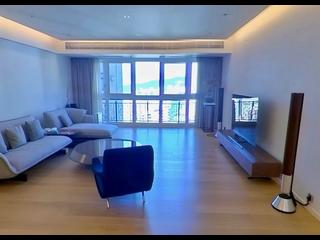 Mid Levels Central - Clovelly Court Block 1 02