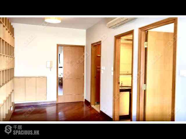 West Kowloon - The Arch Star Tower (Block 2) 05