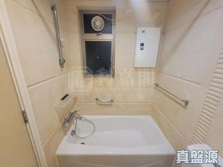 Tai Kok Tsui - Harbour Green Tower 6 06