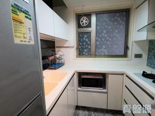 Tai Kok Tsui - Harbour Green Tower 6 08