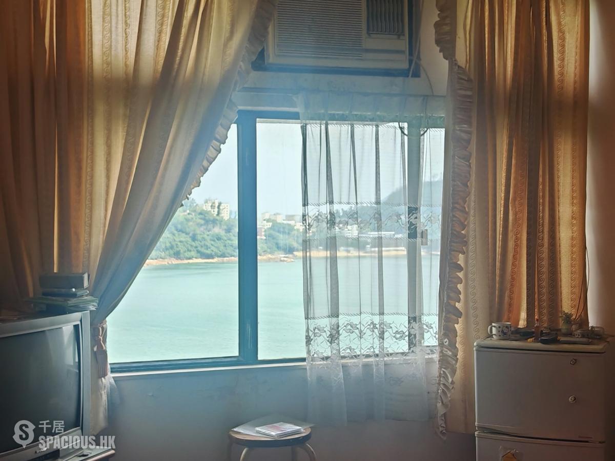 Chung Hom Kok - Cypresswaver Villas 01