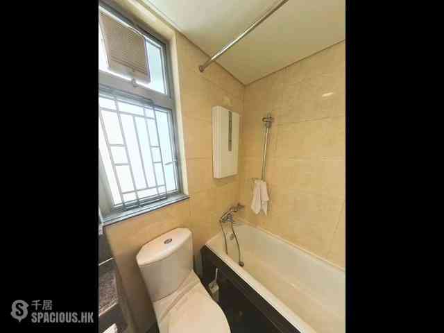 Kennedy Town - The Merton Tower 3 08