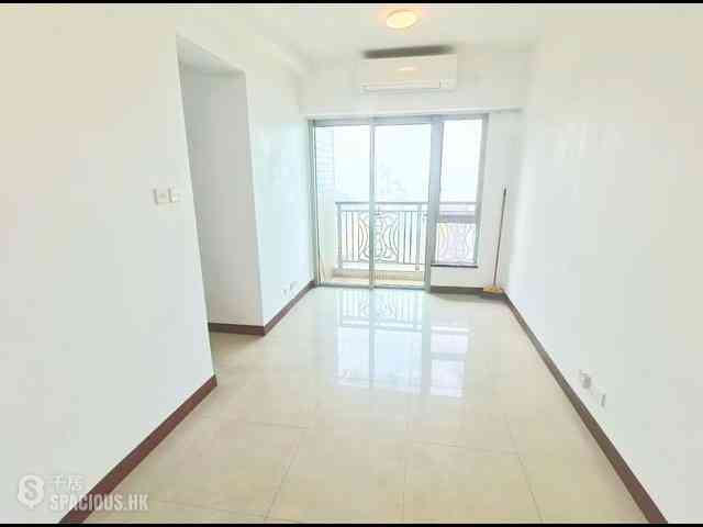 Kennedy Town - The Merton Tower 3 03