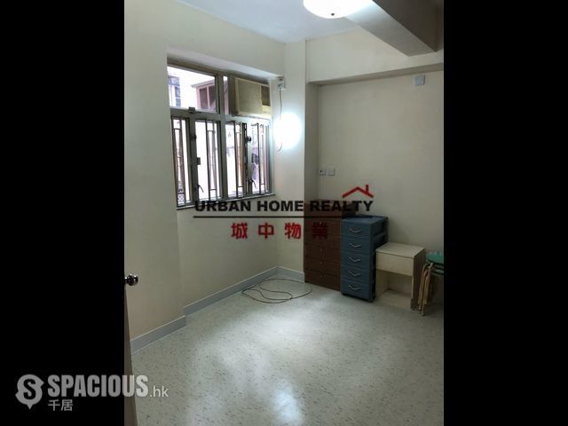 Sai Ying Pun - 45, Water Street 01