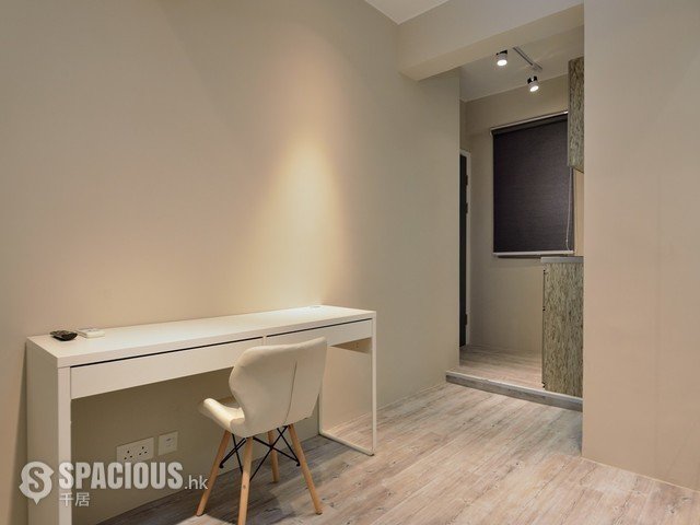 Sheung Wan - 19, Cleverly Street 01