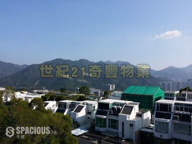 Sha Tin - Conifer Lodge 01