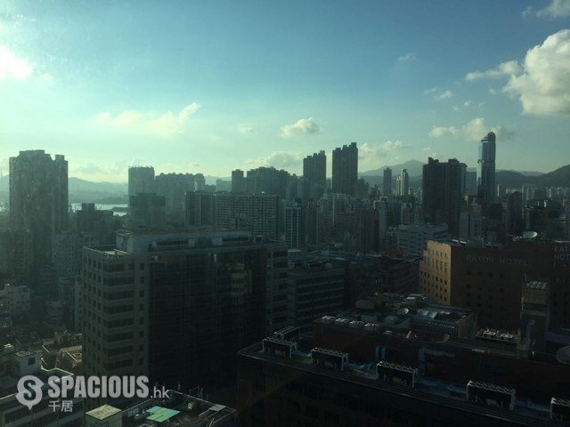 Yau Ma Tei - On Cheung Building 01