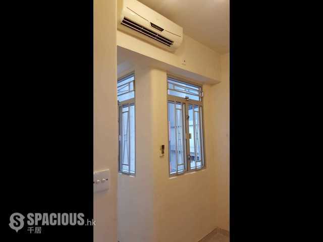 Sheung Wan - 365, Queen's Road Central 01