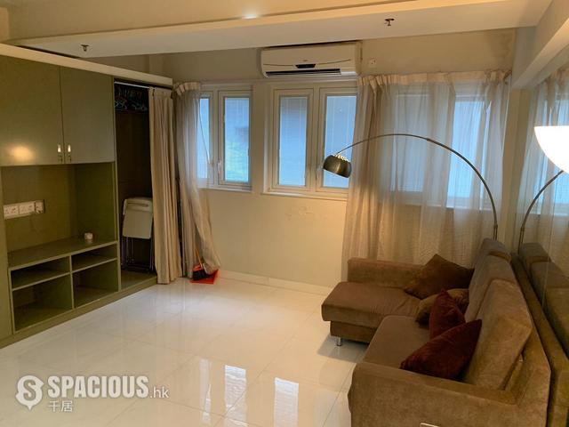 Central - 4 Li Yuen Street East 01