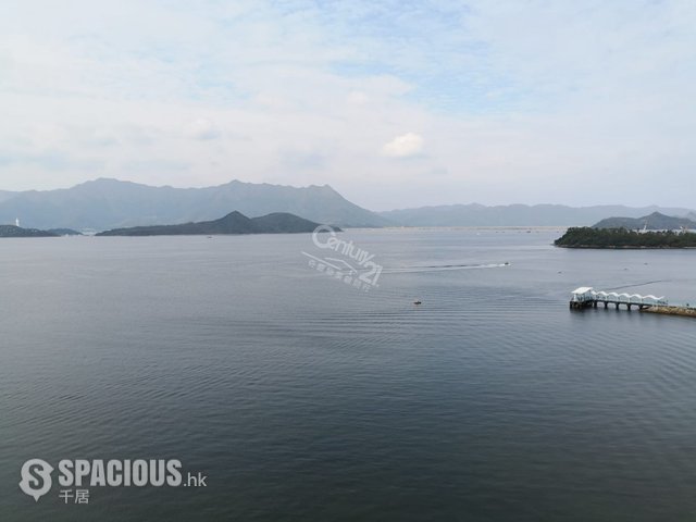 Ma On Shan - Villa Oceania 01