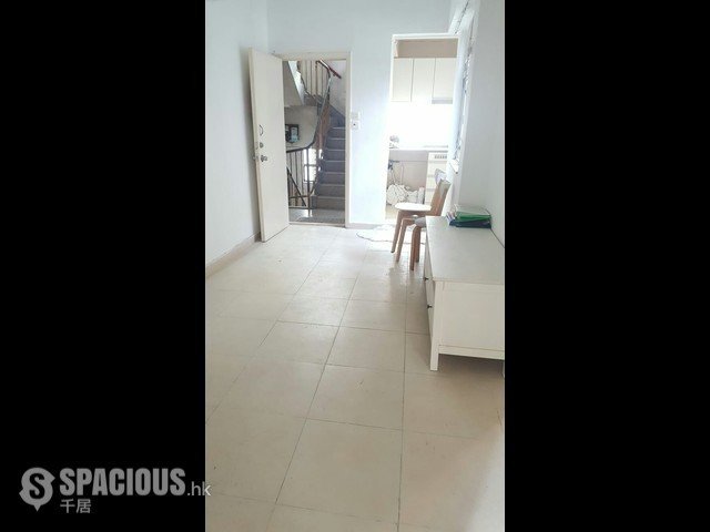 Wan Chai - 7, Burrows Street 01