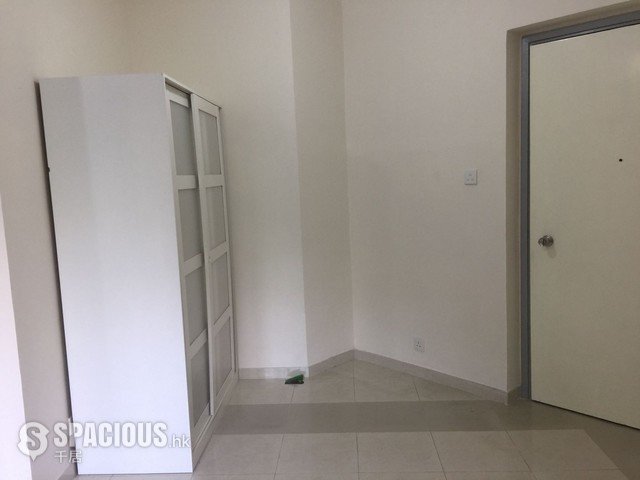 Sai Ying Pun - 45, Water Street 01