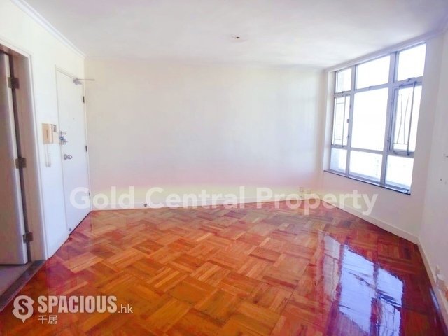 Ap Lei Chau - South Horizons Phase 3 Mei Ka Court (Block 23A) 01