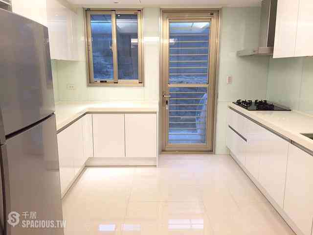 Shilin - No. XX, Lane 190, Section 7, Zhongshan North Road, Shilin District, Taipei City, Taiwan 111 09