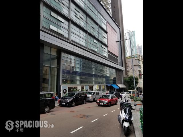 Soho - Centrestage 01