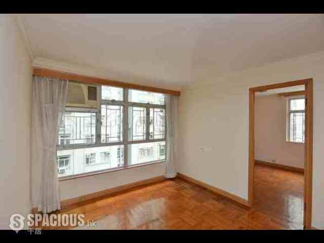 Lai Chi Kok - Mei Foo Sun Chuen Phase 4 01