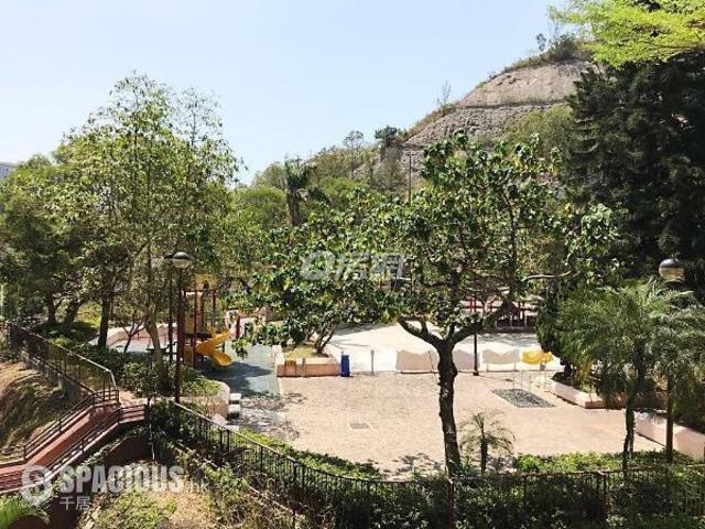 Ap Lei Chau - Lei Tung Estate 01