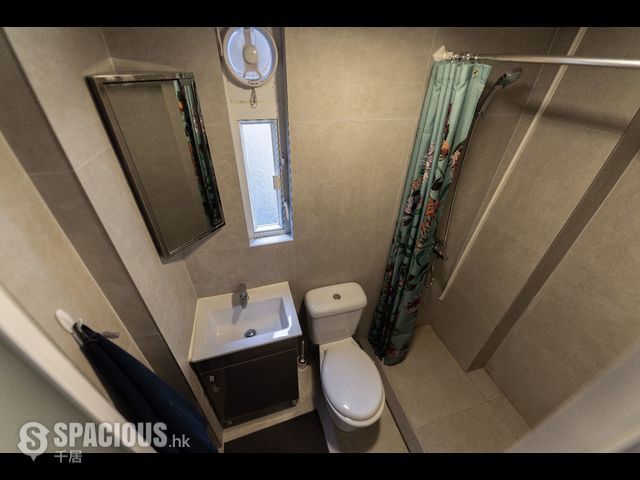 Sai Ying Pun - 310, Queen's Road West 01