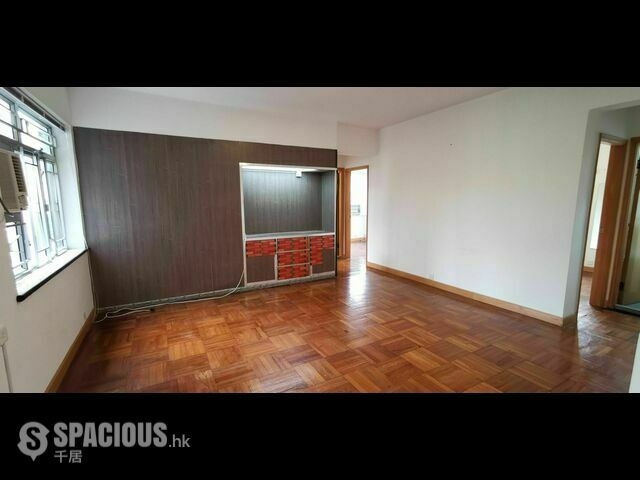 Ho Man Tin - Yee Yuen Mansion 01