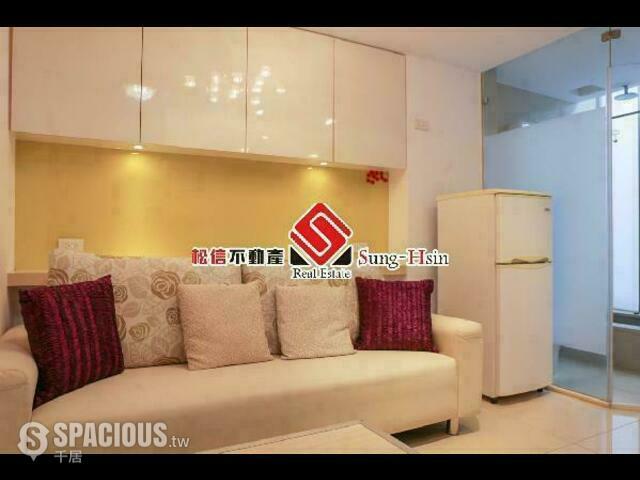 Songshan - No. XXX, Fuxing North Road, Songshan District, Taipei City, Taiwan 105 01