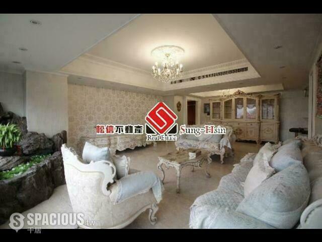 Daan - No. XXX, Section 4, Zhongxiao E Rd, Da’an District, Taipei City, Taiwan 106 01