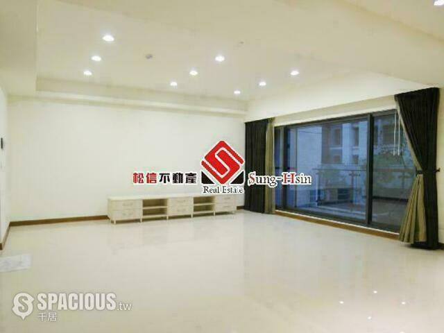 Shilin - No. XX, Lane 829, Section 5, Zhongshan North Road, Shilin District, Taipei City, Taiwan 111 01