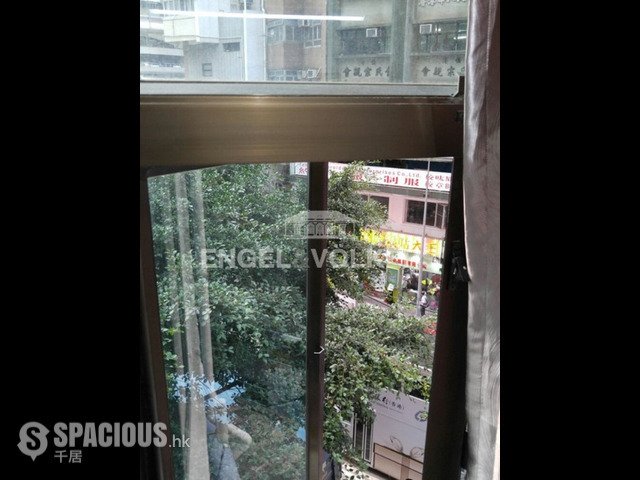 Wan Chai - Chung Wui Mansion 01