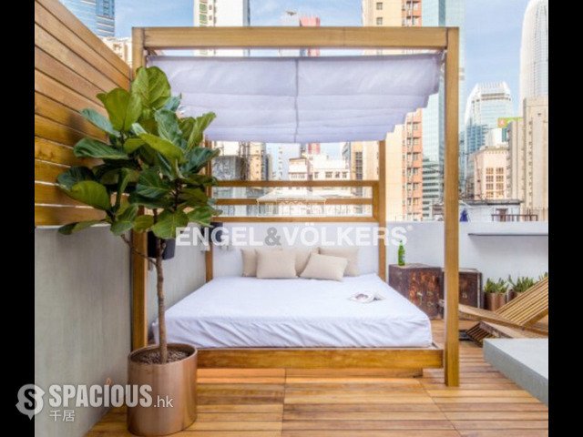 Soho - Wing Wood Lau 01