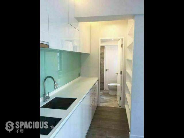 Sai Ying Pun - 17, High Street 01