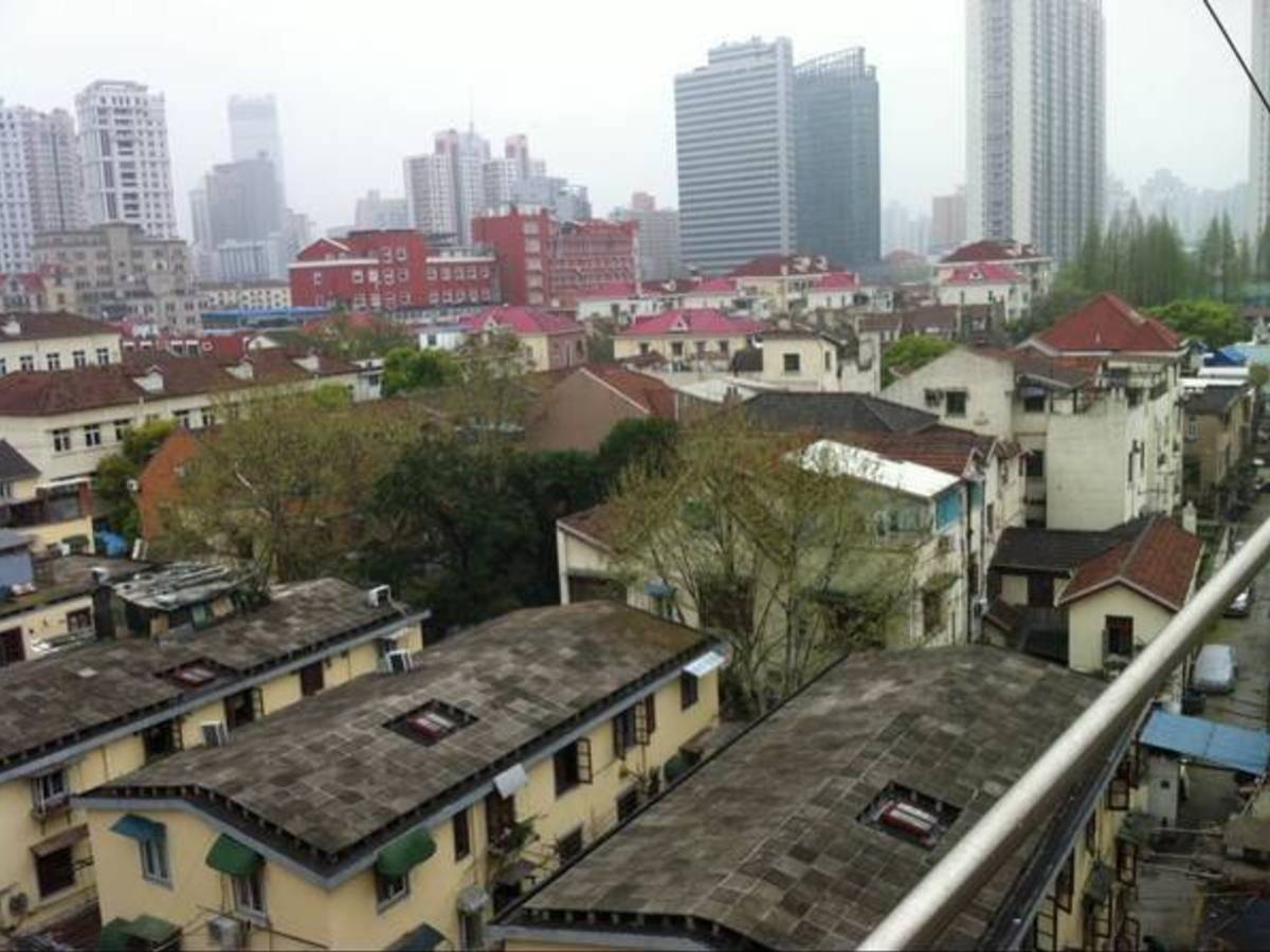 Changning - Jiangsu Rd Station 01