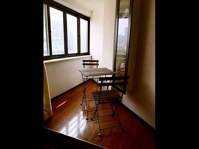 Huangpu - South Wanping Rd Close To Zhaojiabang Rd 01