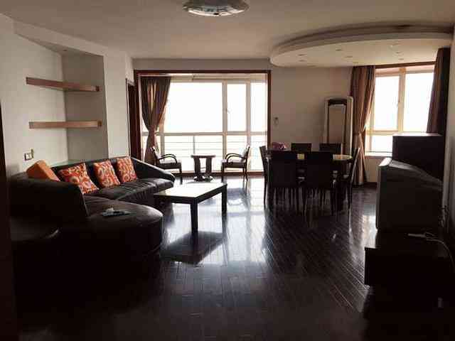 Huangpu - Xiaomu Qiao Rd Close To Lingling Rd 01