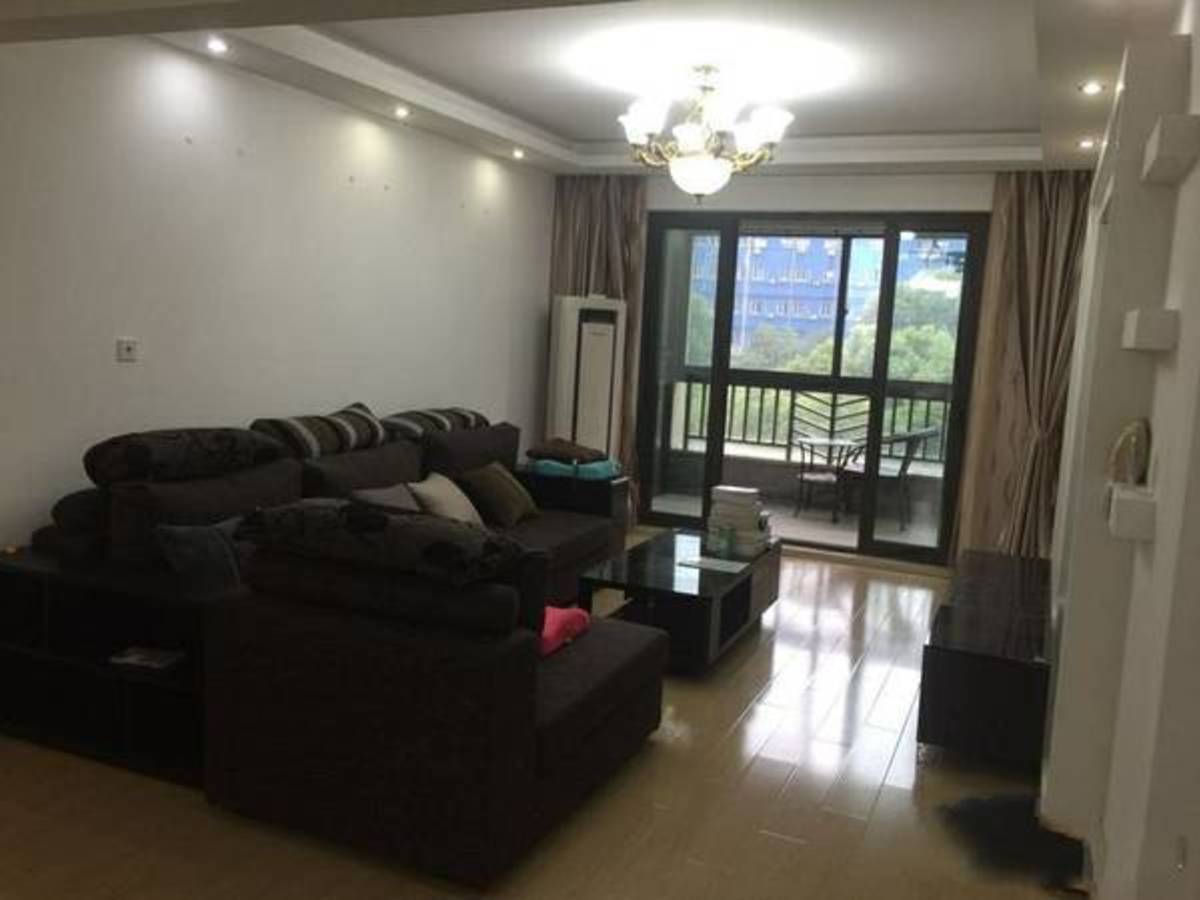 Huangpu - Yichang Rd Close To Jiangning Rd 01