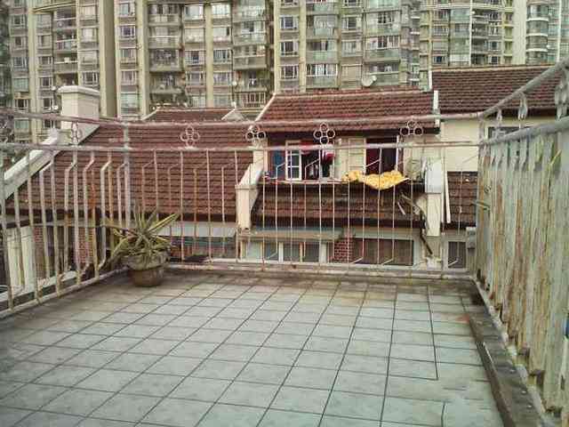 Huangpu - North Chengdu Rd Close To Fengyang Rd 01