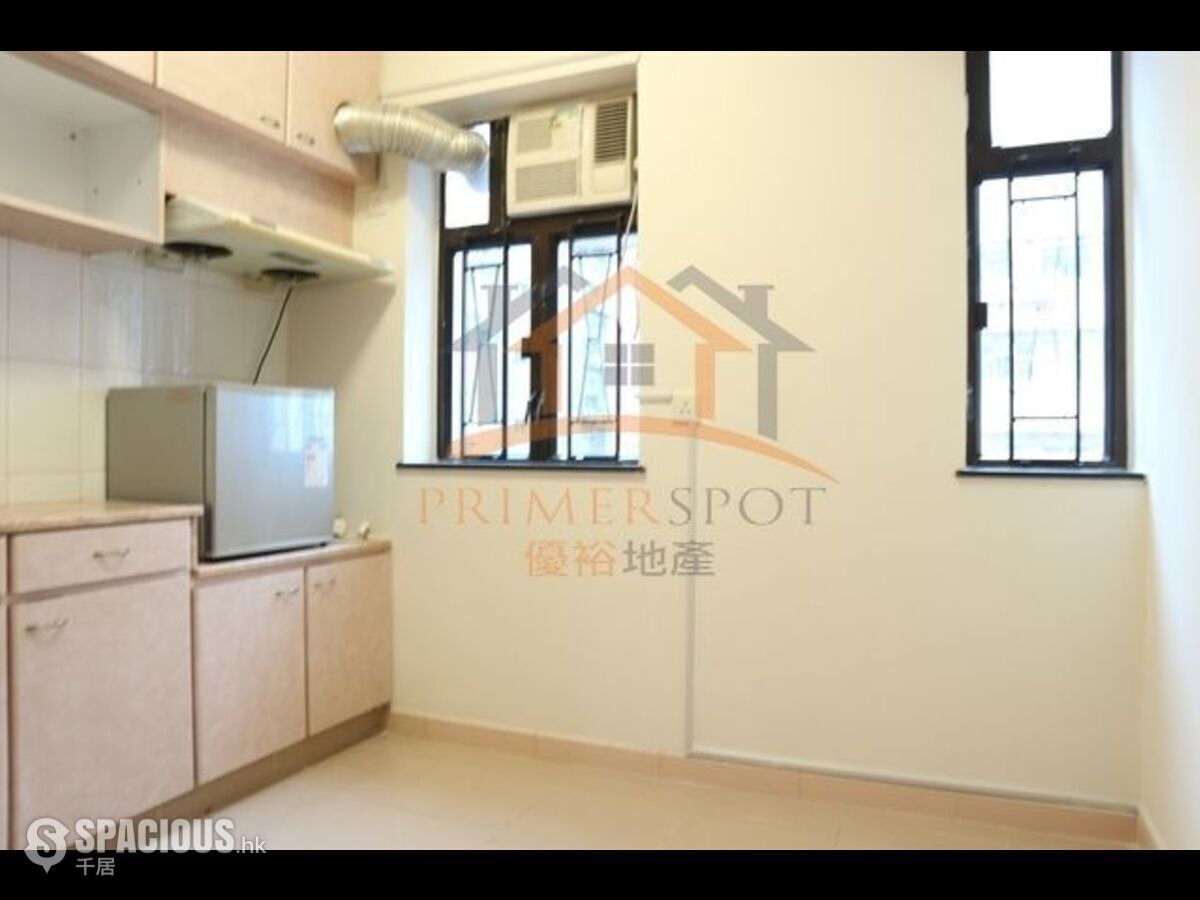 Wan Chai - 242-248, Lockhart Road 01