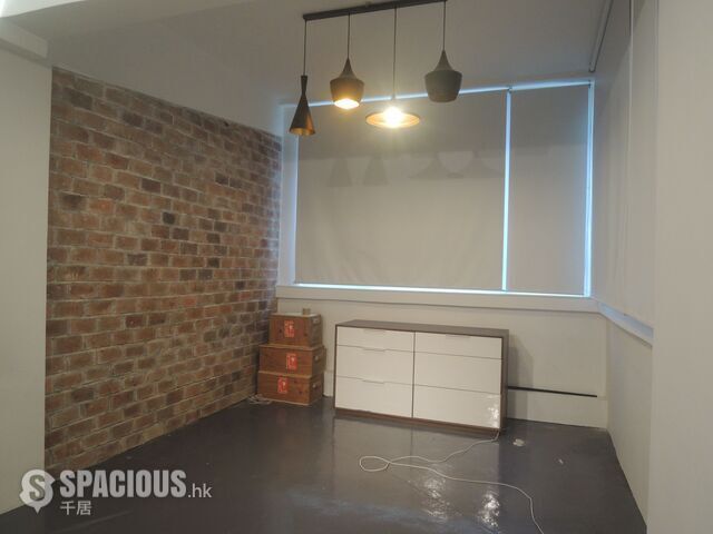 Sai Ying Pun - 201, Des Voeux Road West 01