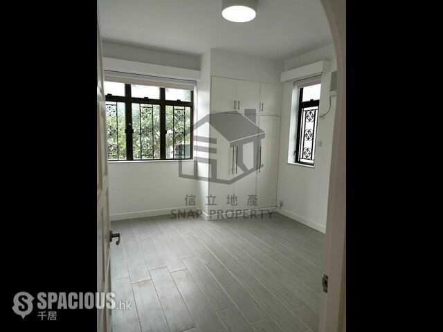 Pok Fu Lam - 14, Crown Terrace 01