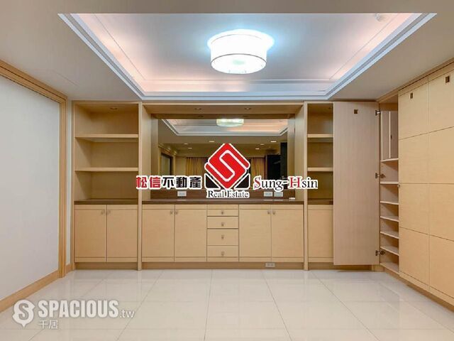 Xinyi - No. XXX, Section 4, Zhongxiao East Road, Xinyi District, Taipei City, Taiwan 110 01