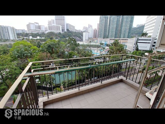Lai Chi Kok - Mei Foo Sun Chuen Phase 5 01