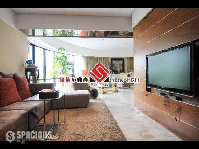 Songshan - No. XX, Section 1, Dunhua South Road, Songshan District, Taipei City, Taiwan 105 01