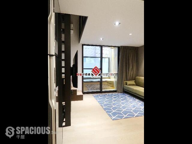 Songshan - No. XXX, Section 6, Civic Blvd, Xinyi District, Taipei City, Taiwan 110 01