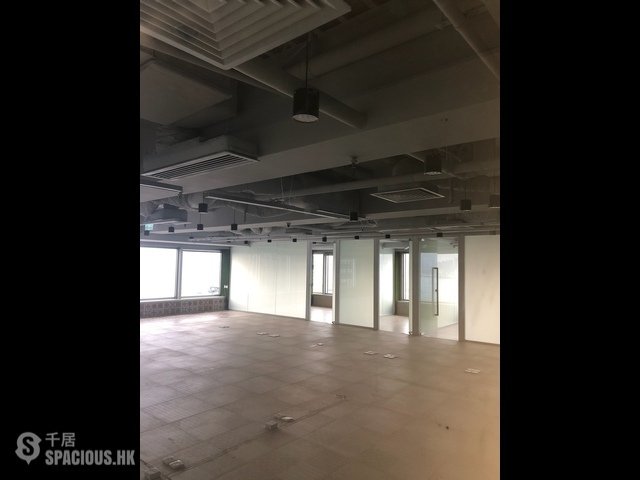 Sheung Wan - Shun Tak Centre 01