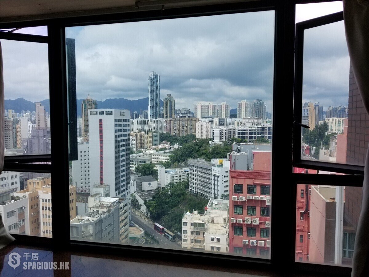 Yau Ma Tei - 8, Waterloo Road Block 1 01