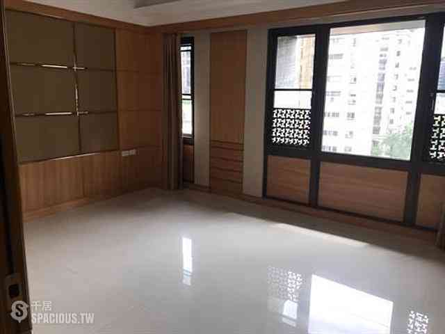 Xinyi - No. XX, Lane 236, Section 5, Zhongxiao East Road, Xinyi District, Taipei City, Taiwan 110 05