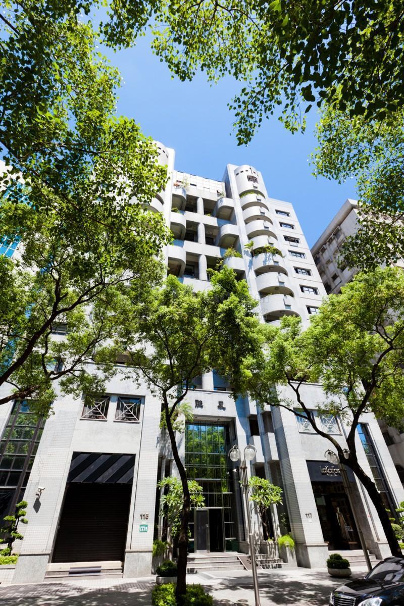 Daan - No. XXX, Section 4, Ren'ai Road, Da’an District, Taipei City, Taiwan 106 01