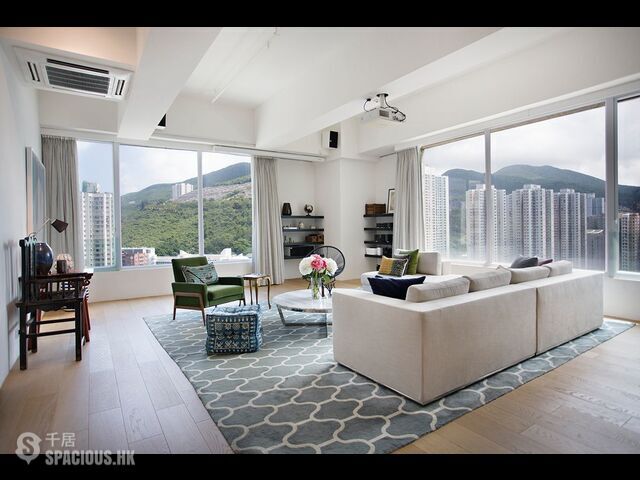 Siu Sai Wan - Cornell Centre 01