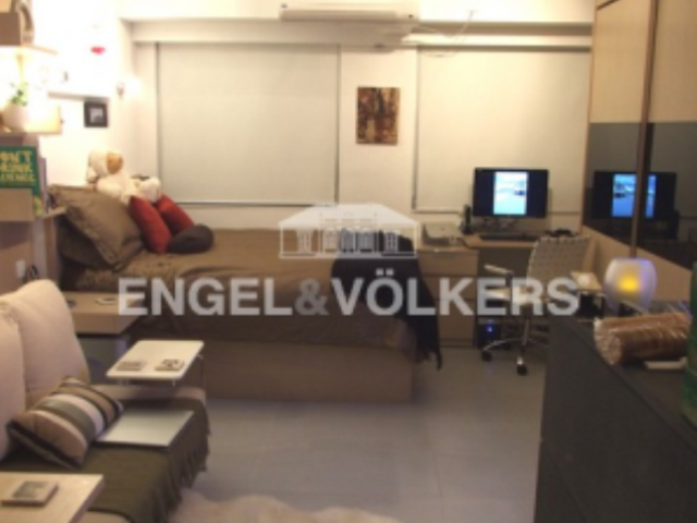 Sai Ying Pun - 84-84A First Street 01