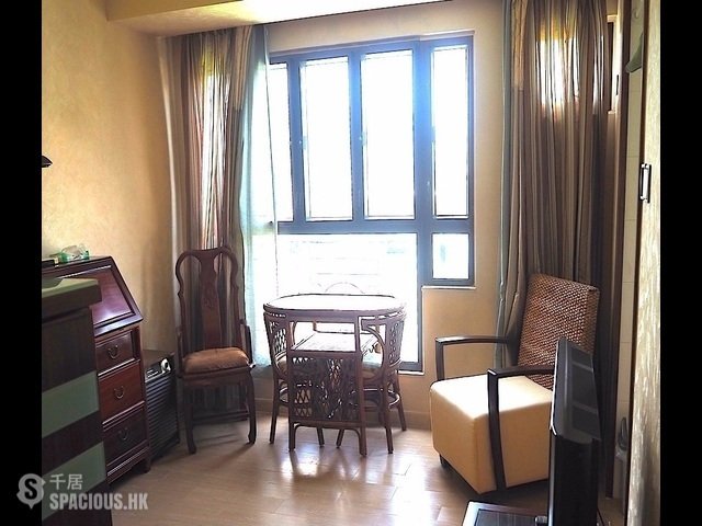 Peng Chau - Monterey Villas 01