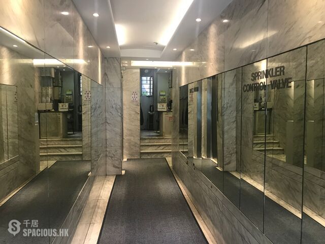 Central - Vogue Building 01